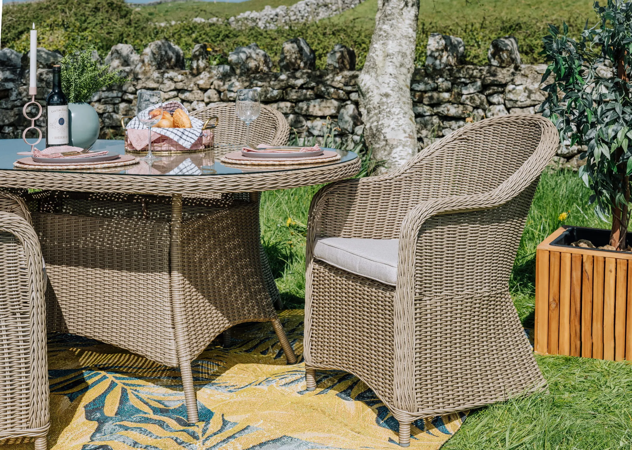 139066 1 seville round chair outdoor